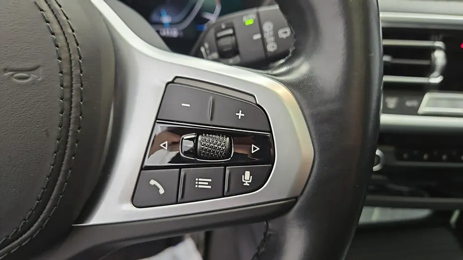 BMW iX3 -