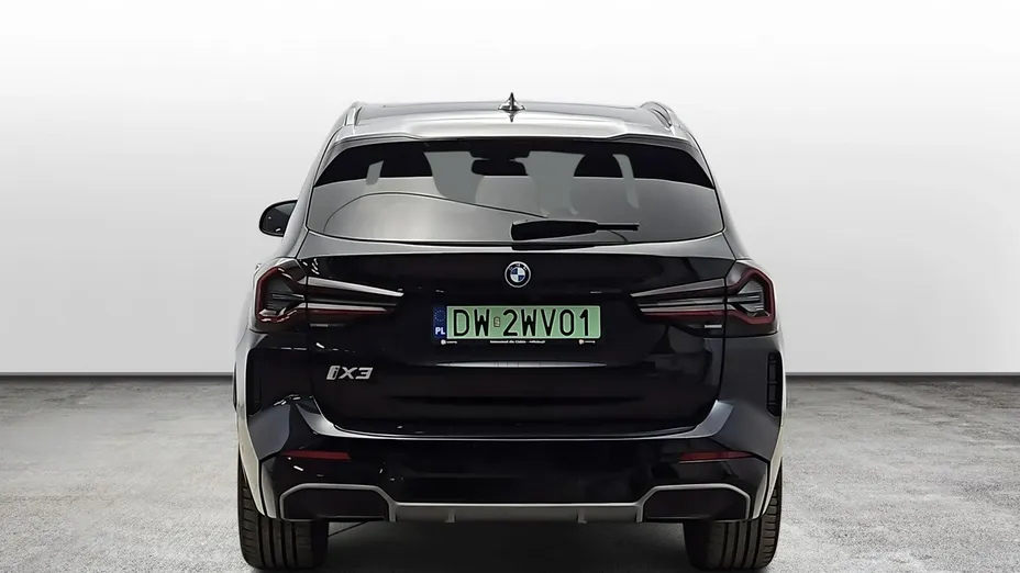 BMW iX3 -