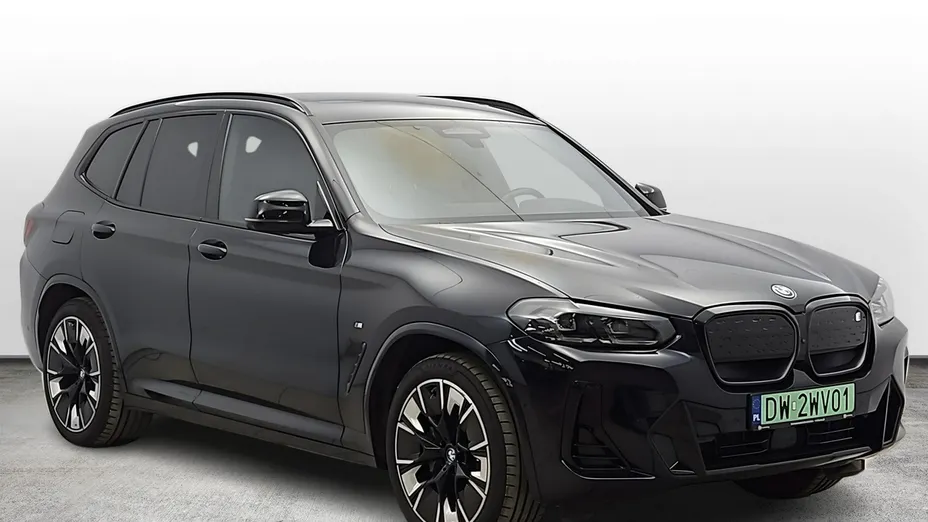 BMW iX3 -