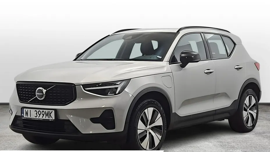 VOLVO XC40 -