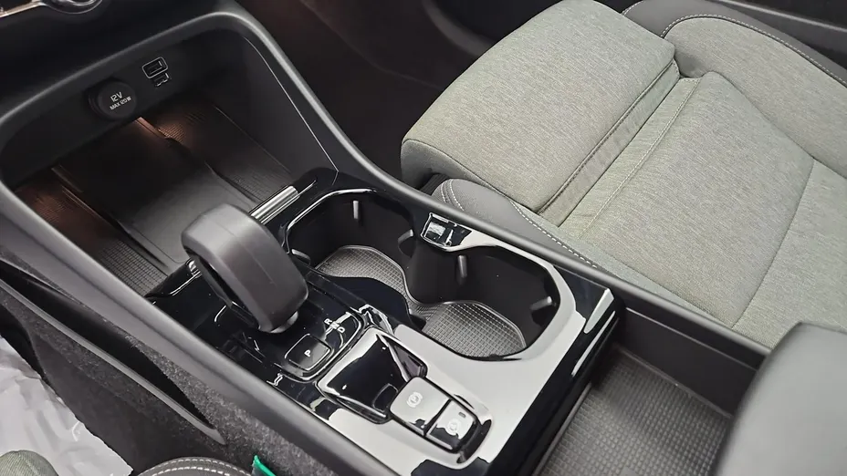 VOLVO XC40 -