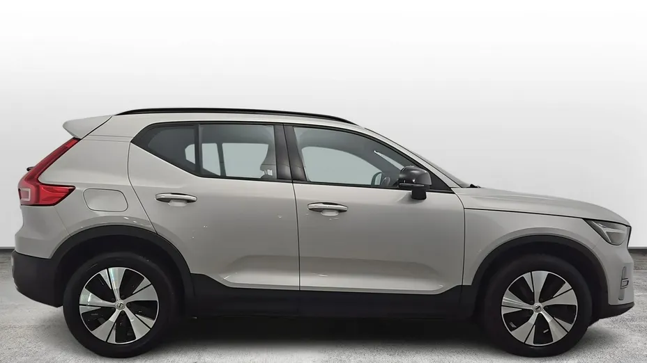 VOLVO XC40 -