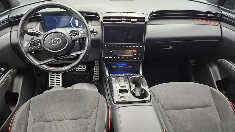 HYUNDAI Tucson -