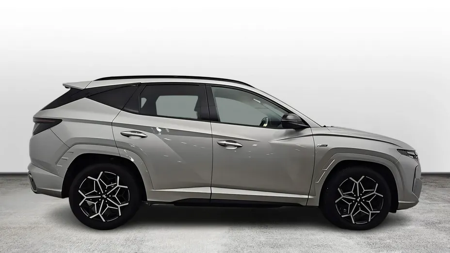 HYUNDAI Tucson -