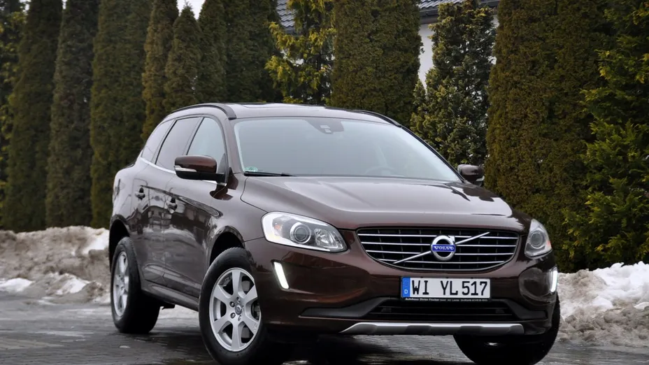 VOLVO XC60 -