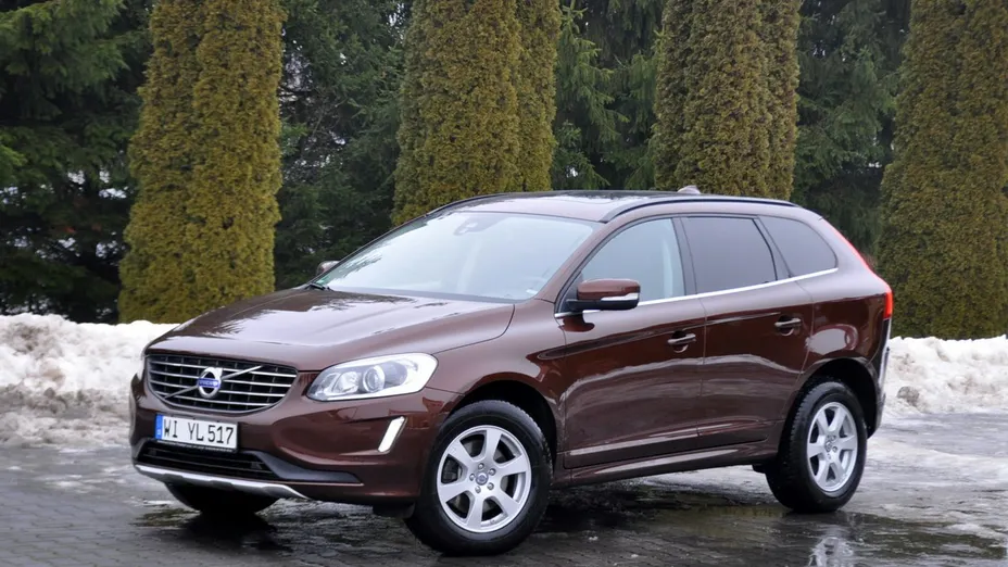 VOLVO XC60 -