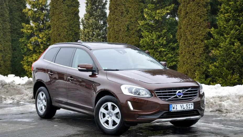 VOLVO XC60 -