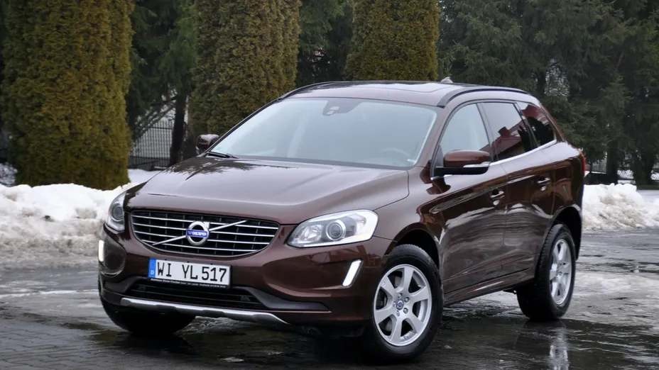 VOLVO XC60 -