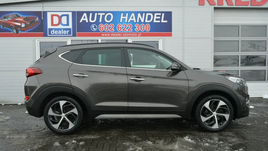 HYUNDAI Tucson -