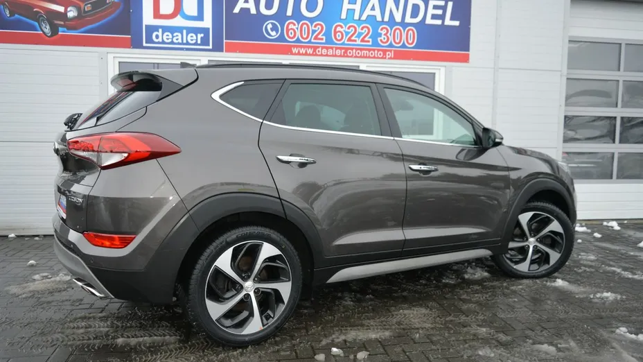 HYUNDAI Tucson -