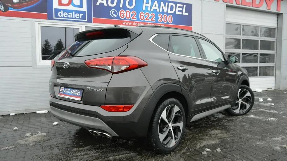 HYUNDAI Tucson -