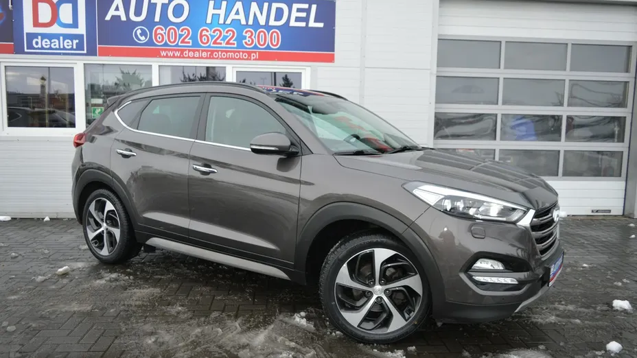 HYUNDAI Tucson -