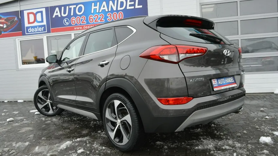 HYUNDAI Tucson -