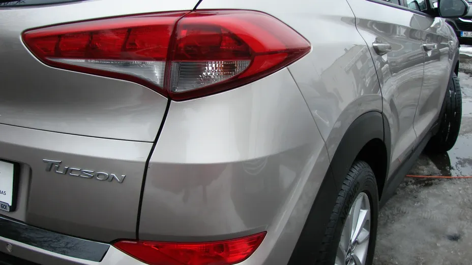 HYUNDAI Tucson -