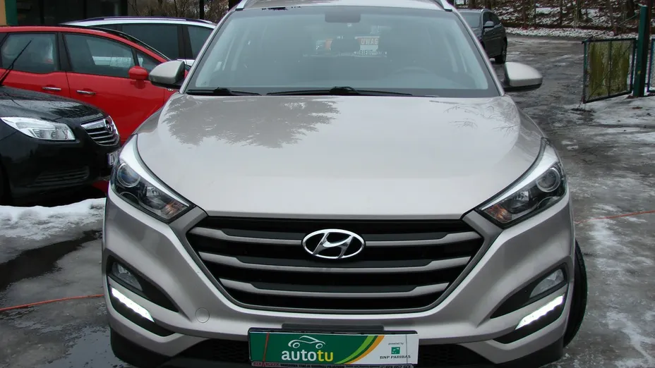 HYUNDAI Tucson -