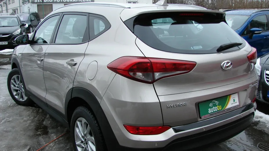 HYUNDAI Tucson -