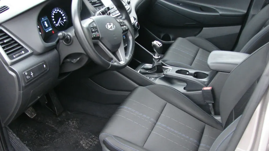 HYUNDAI Tucson -