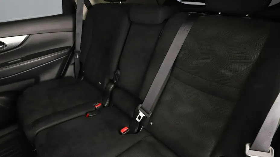 NISSAN X-Trail -