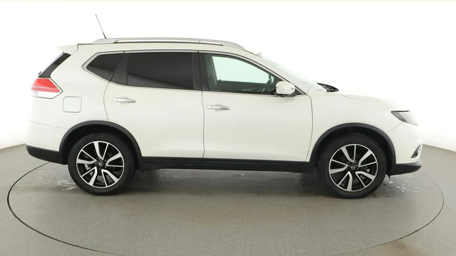NISSAN X-Trail -