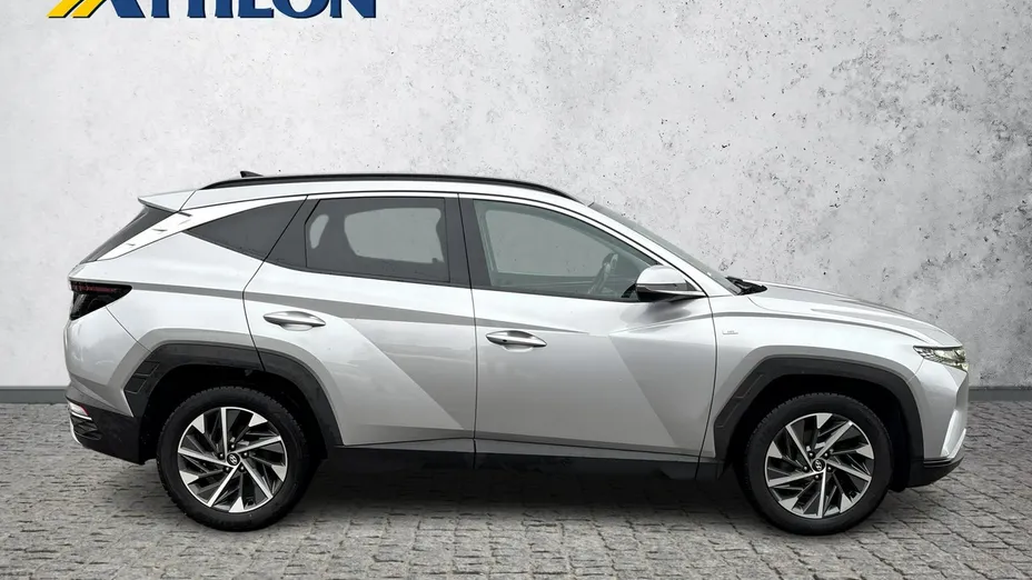 HYUNDAI Tucson -