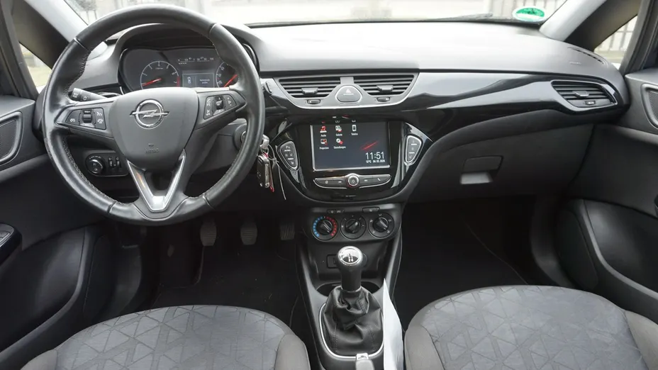 OPEL Corsa -