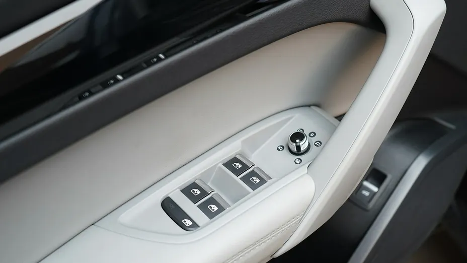 AUDI Q5 -