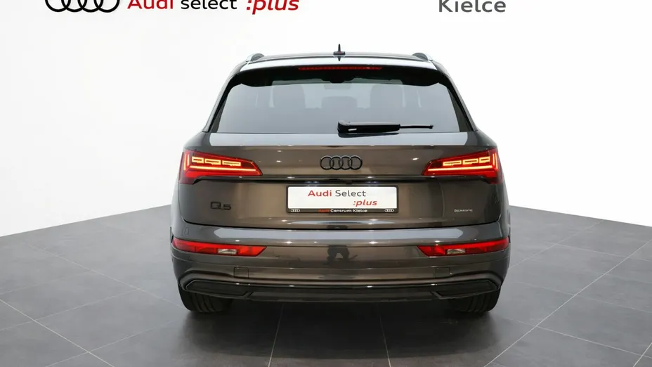 AUDI Q5 -