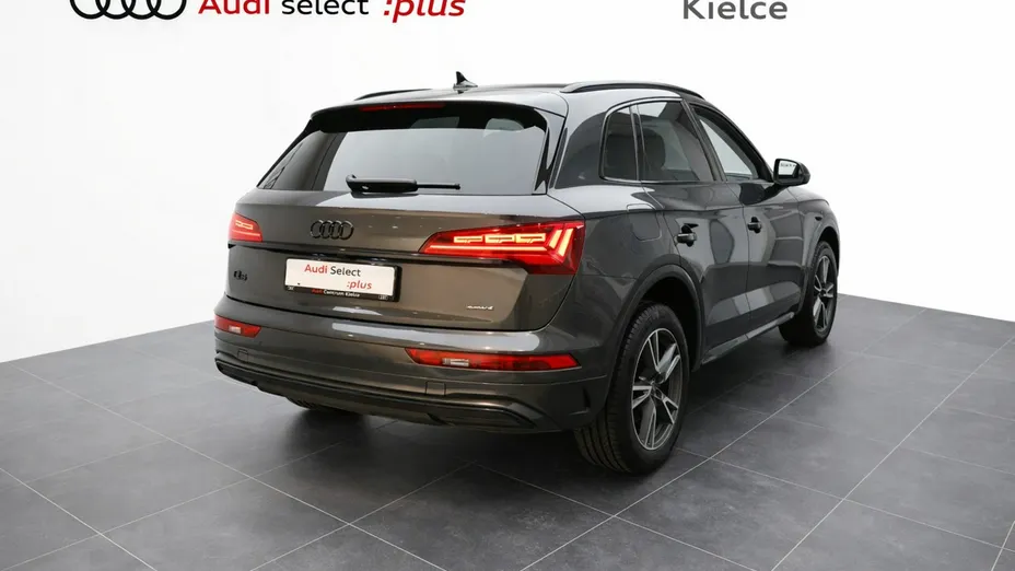 AUDI Q5 -