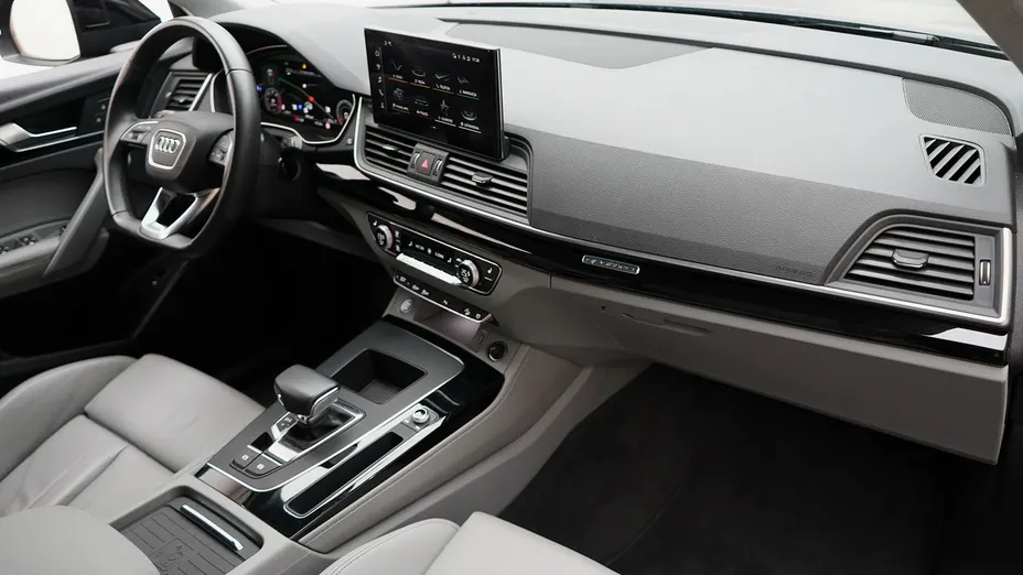 AUDI Q5 -