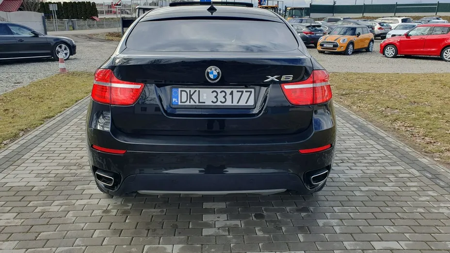BMW X6 -