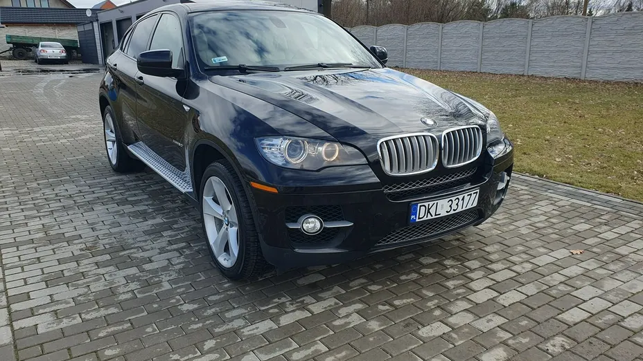 BMW X6 -