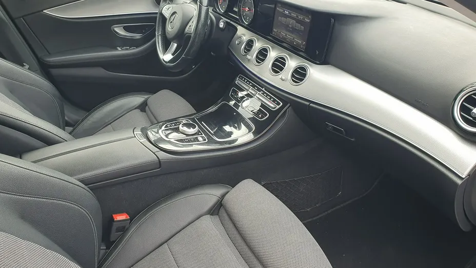 MERCEDES-BENZ E Klasa -