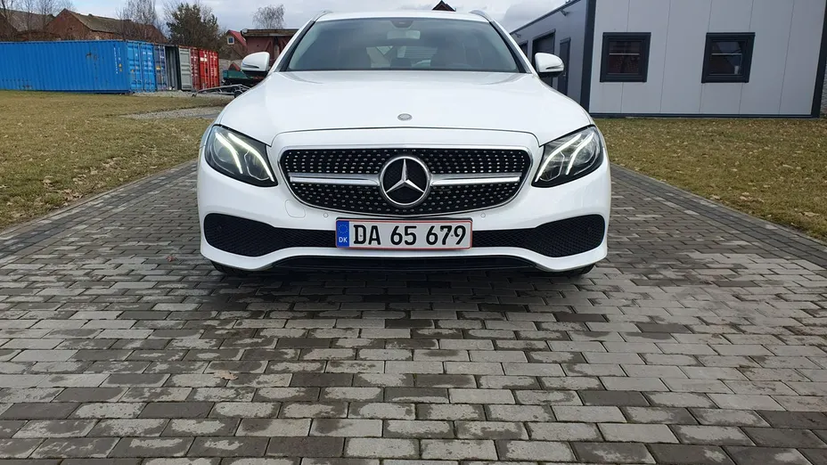 MERCEDES-BENZ E Klasa -