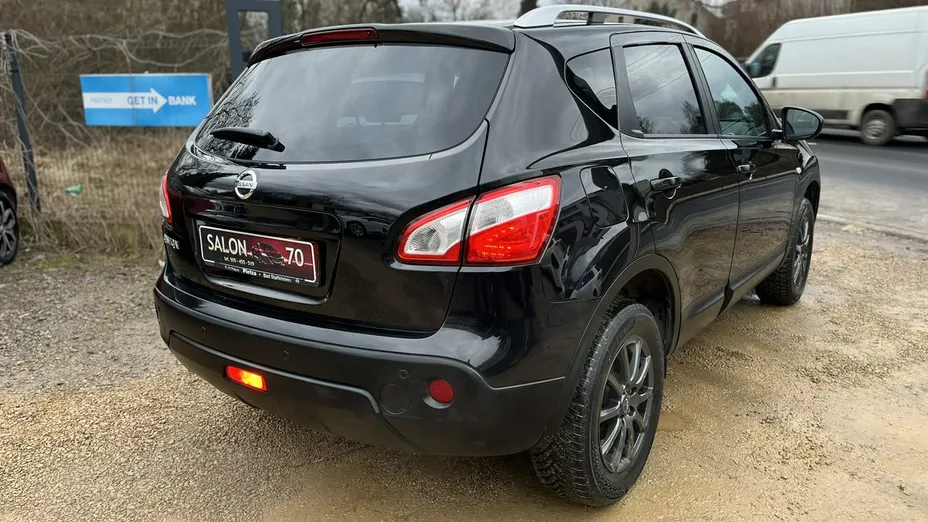 NISSAN Qashqai -