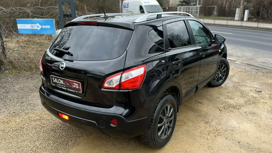 NISSAN Qashqai -