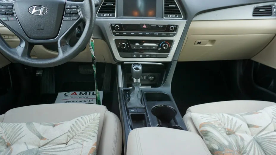HYUNDAI Sonata -