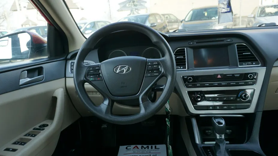 HYUNDAI Sonata -