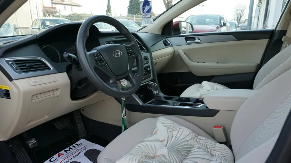 HYUNDAI Sonata -