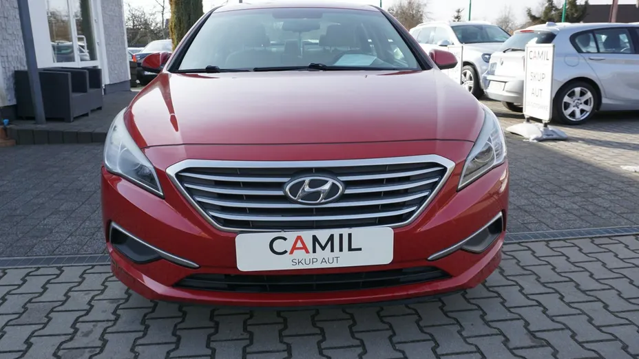 HYUNDAI Sonata -