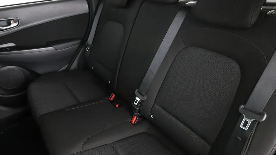 HYUNDAI Kona -