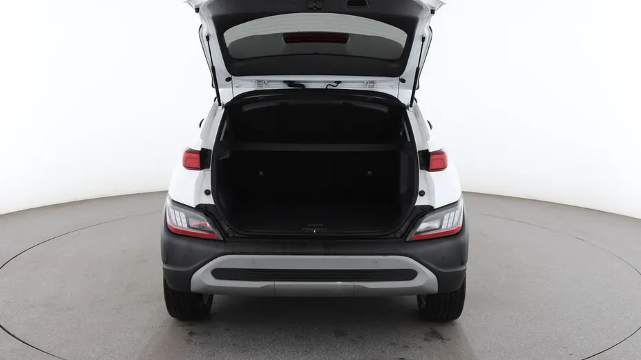 HYUNDAI Kona -