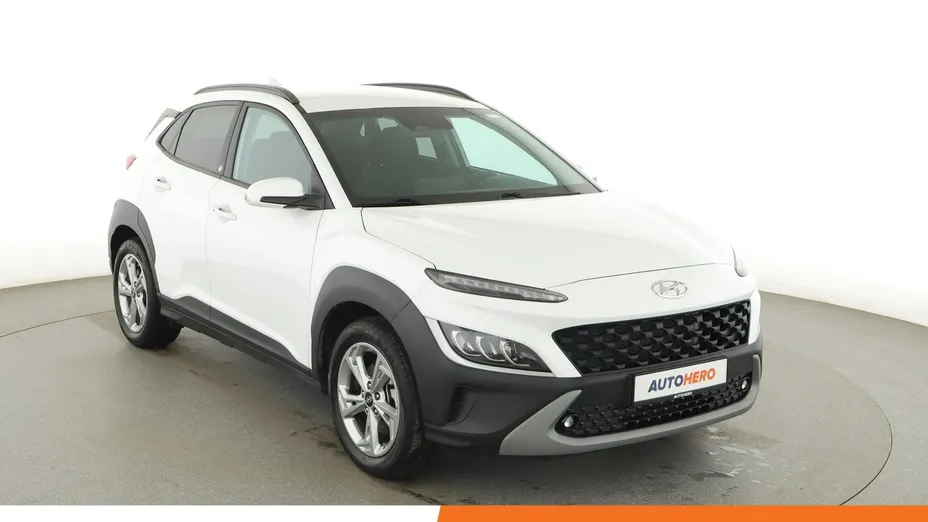 HYUNDAI Kona -