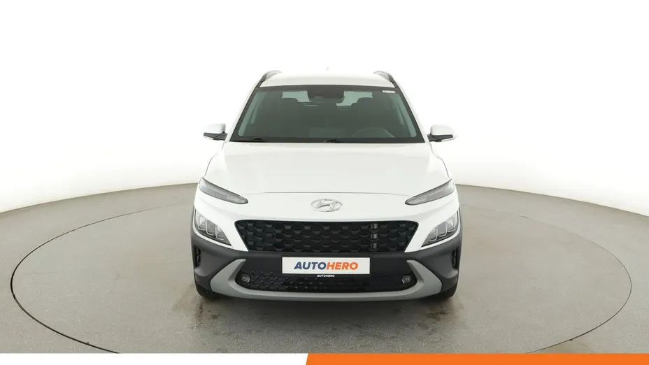 HYUNDAI Kona -