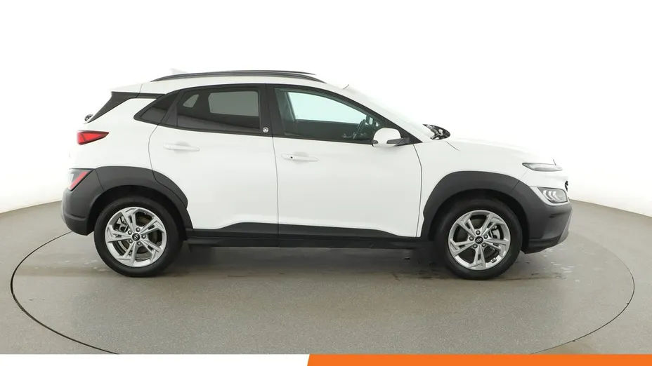 HYUNDAI Kona -