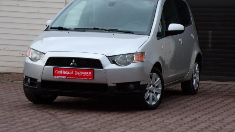 MITSUBISHI Colt -