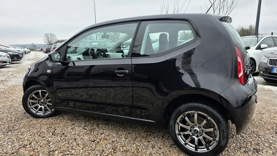 VOLKSWAGEN up! -