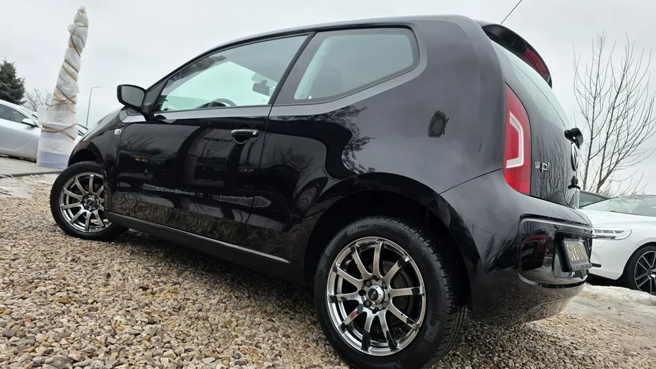 VOLKSWAGEN up! -