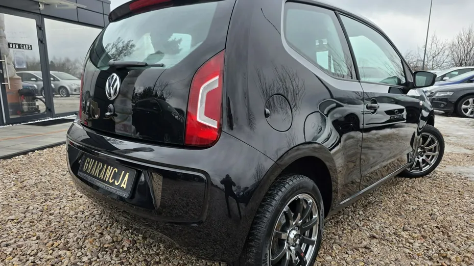 VOLKSWAGEN up! -