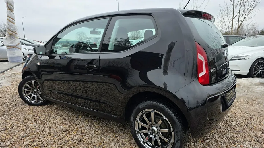 VOLKSWAGEN up! -