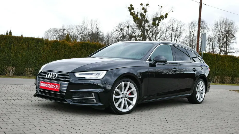 AUDI A4 -